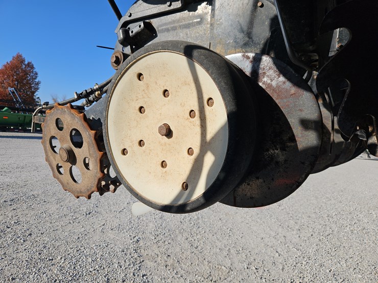 2012-kinze-3660-image-5