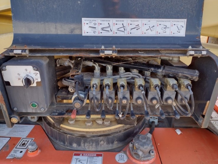 jlg-x600aj-image-30