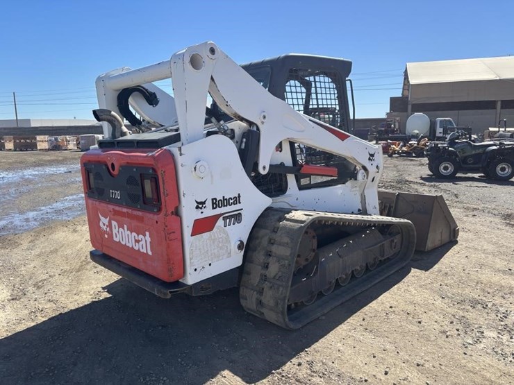 2016-bobcat-t770-image-3