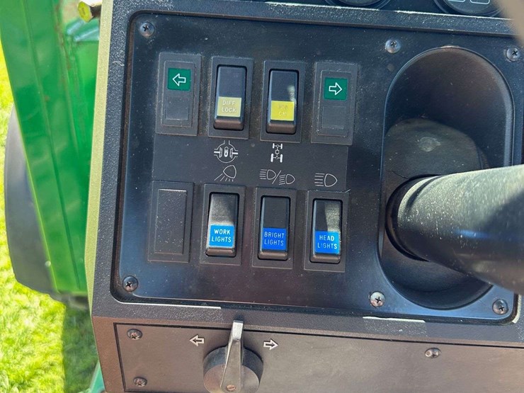 white-american-80-image-42