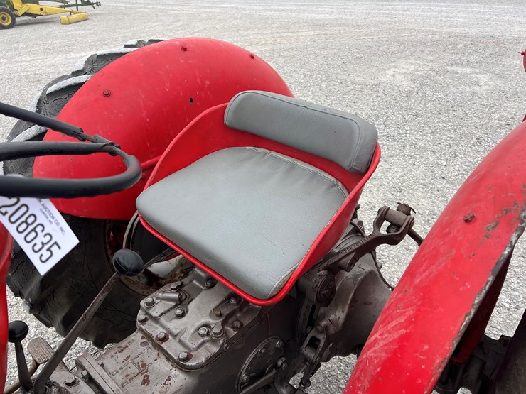1958-massey-ferguson-65-image-4