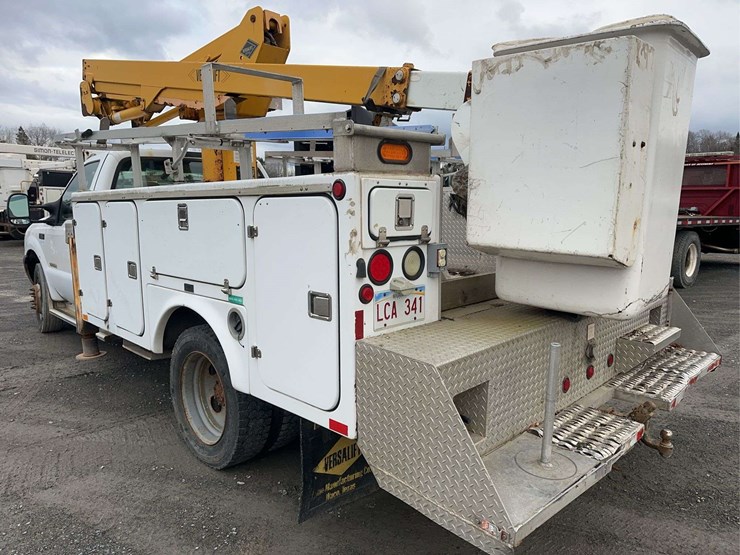 2003-ford-f550-image-7