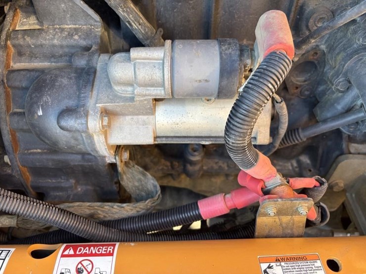 2017-case-586h-image-36