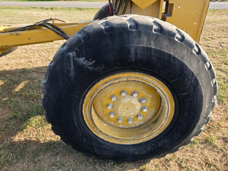 2015-caterpillar-140m3-image-18