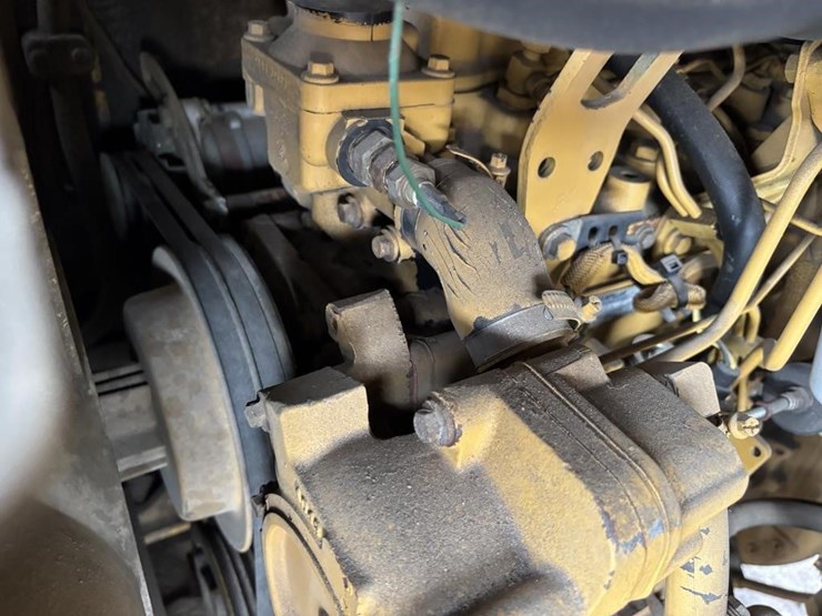 caterpillar-cb-434c-image-40