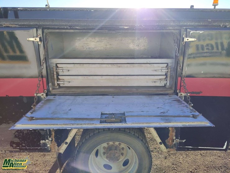 2008-ford-f550-image-21