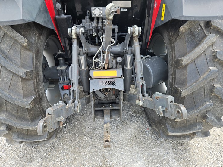 2018-massey-ferguson-5711-image-9