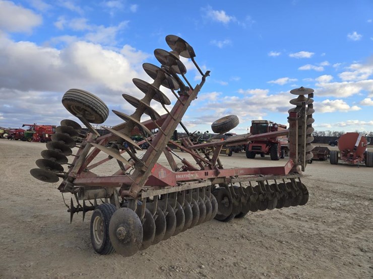 international-490-image-5