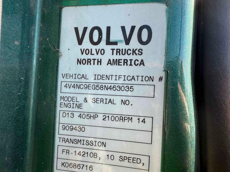 volvo-d13-semi-image-26