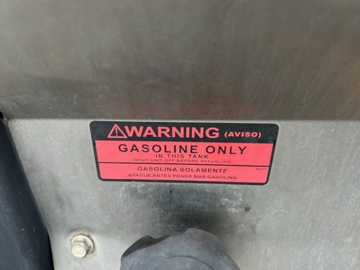 hydrotek-ss30005vs-towable-pressure-washer-image-20