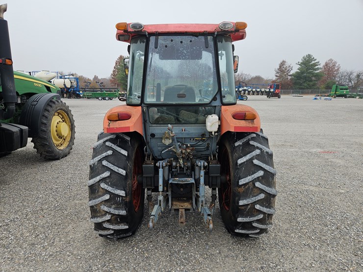 2008-kubota-m7040-image-10