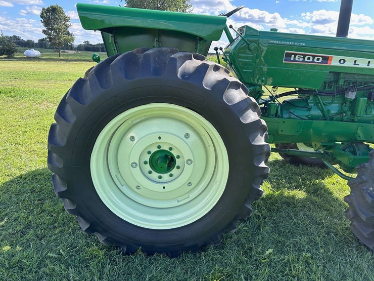 oliver-1600-image-12