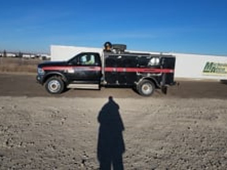 2014-ram-5500-slt-image-5