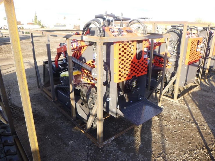 2025-agt-ysrt14-skid-steer-track-loader-image-4