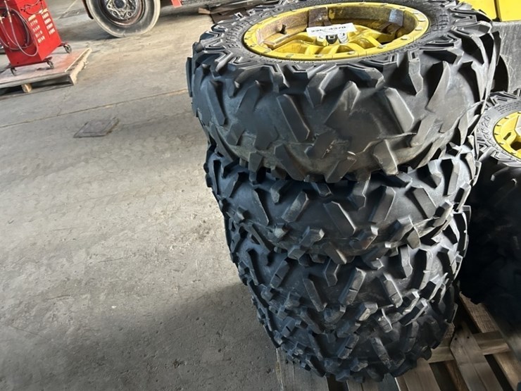 john-deere-gator-image-1