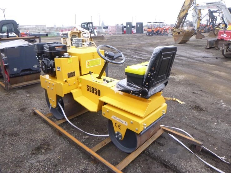 sdlool-sl850-tandem-vibratory-roller-image-4