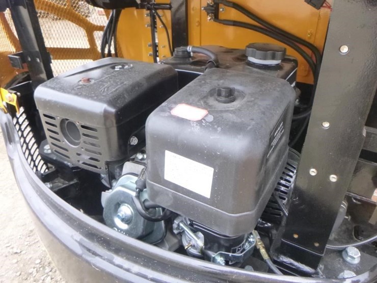 2025-vicsec-vc15p-hydraulic-excavator-image-25