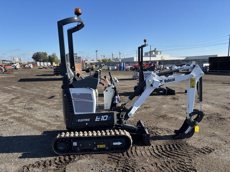 2022-bobcat-e10e-hydraulic-excavator-image-7