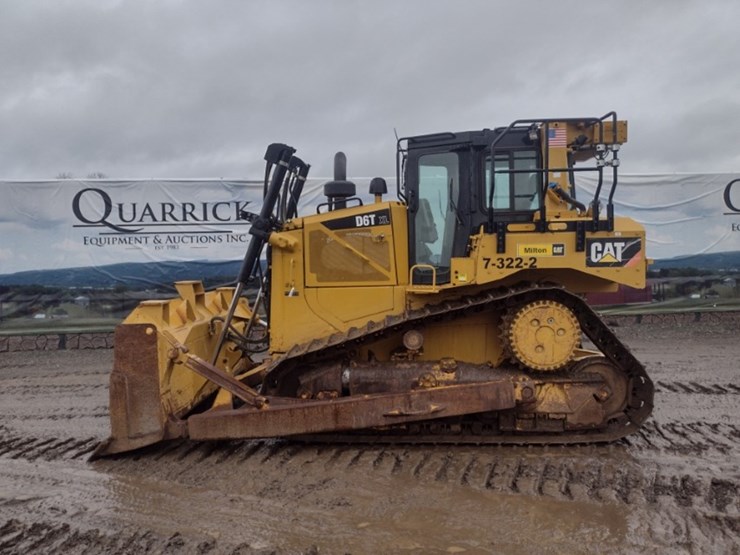 caterpillar-d6t-xl-image-1