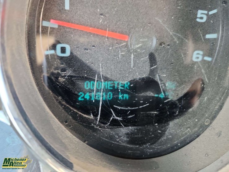 2013-chevrolet-silverado-2500hd-lt-image-9