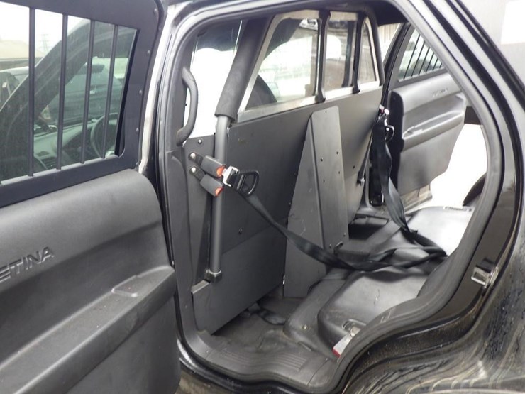 2014-ford-explorer-image-7