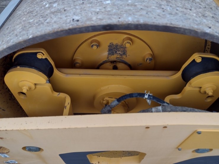 volvo-sd75b-image-17