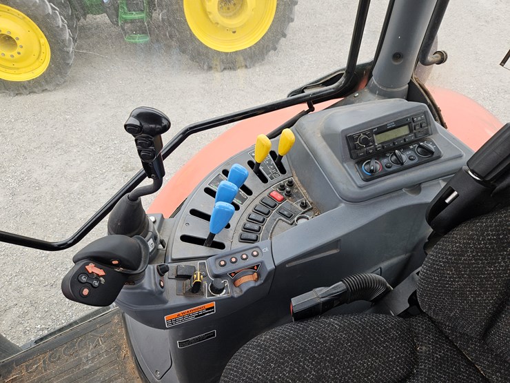 2019-kubota-m7-152-image-19