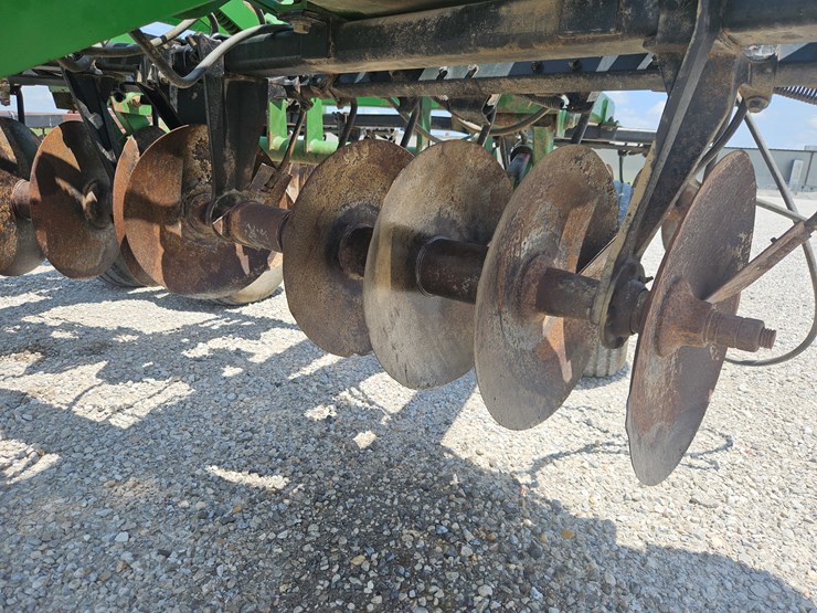 john-deere-630-image-6