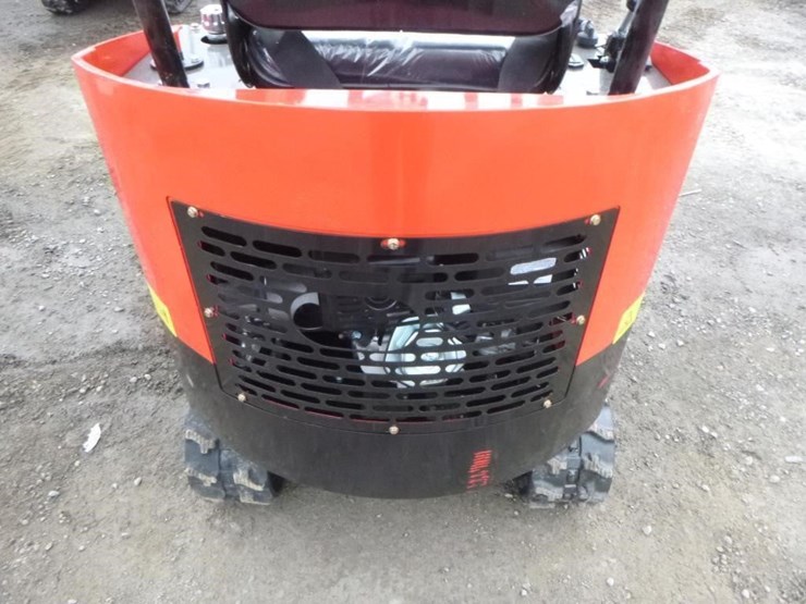 2025-vicsec-vc13-hydraulic-excavator-image-15