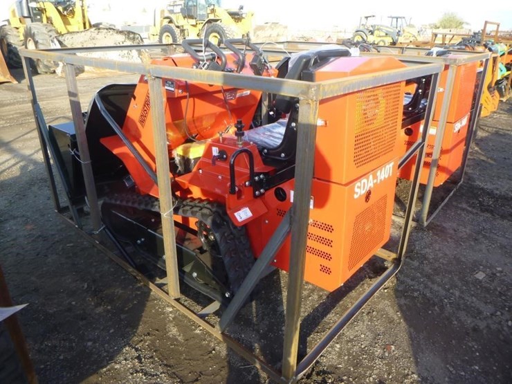 2025-agt-sda-140t-skid-steer-track-loader-image-4