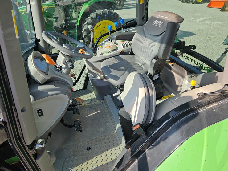 2022-deutz-fahr-5110g-image-10