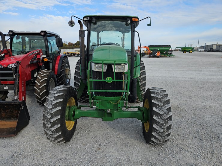 2014-john-deere-6115d-image-2