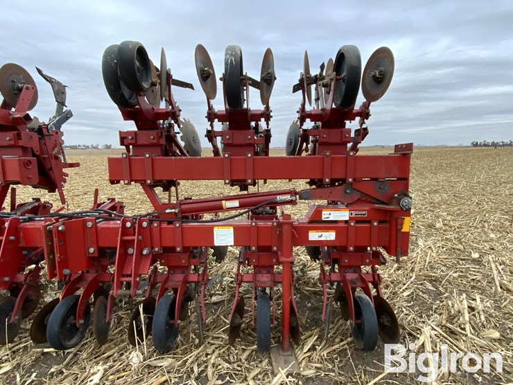 krause-4712df3-12r30-cultivator-image-9