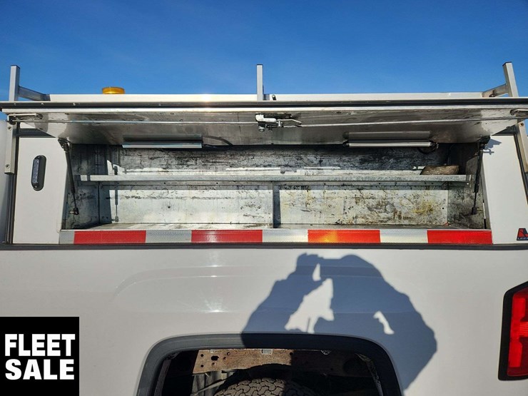 2018-gmc-sierra-2500hd-image-23