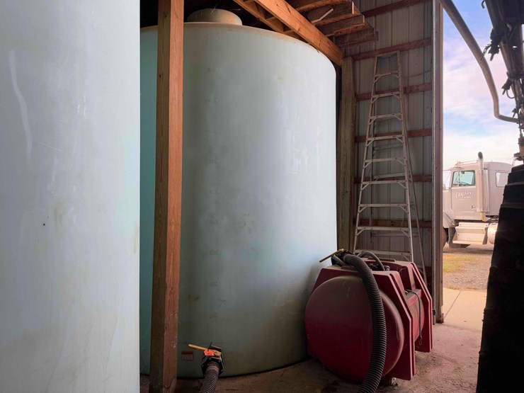 ace-poly-tank-image-1