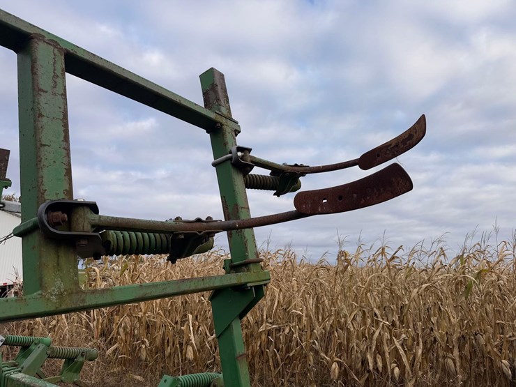 17-shank-john-deere-disc-chisel-image-15