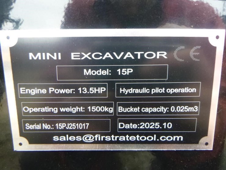 2025-vicsec-vc15p-hydraulic-excavator-image-28