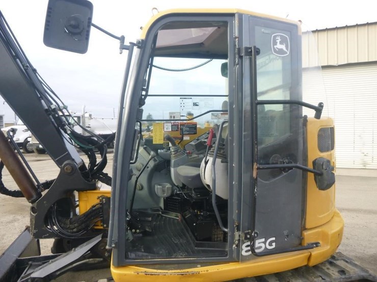 2016-deere-85g-image-7