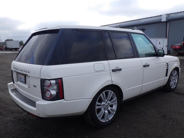 2010-land-rover-range-rover-image-3