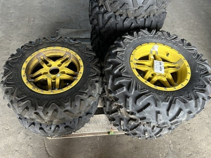 john-deere-gator-image-1