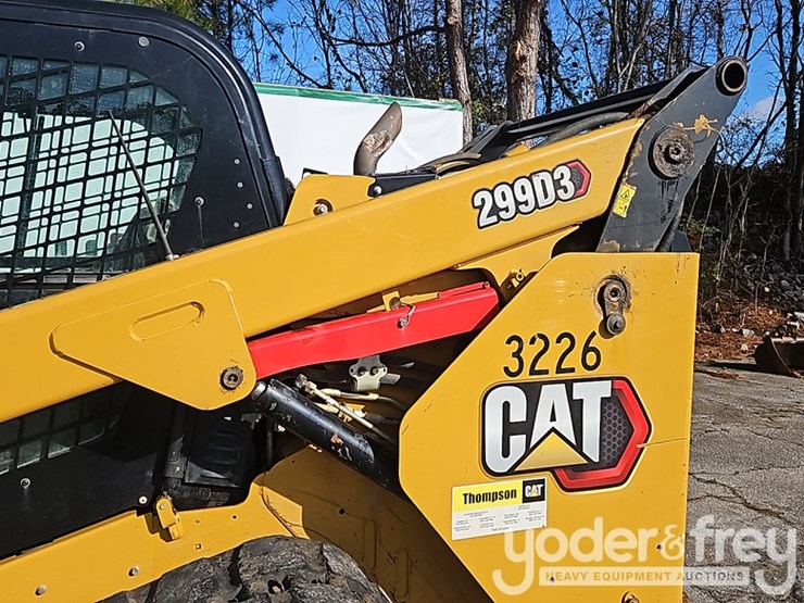 2021-caterpillar-299d3-image-15