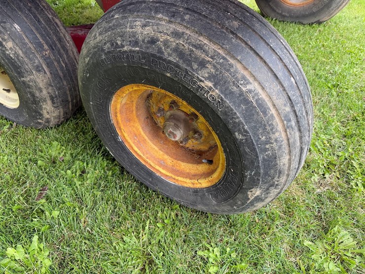 15’-h&s-tandem-forage-wagon-image-14