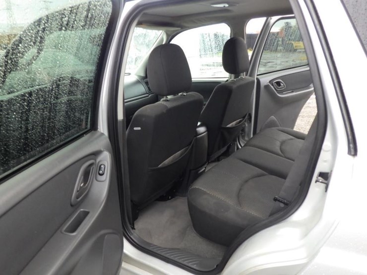 2005-mazda-tribute-image-7