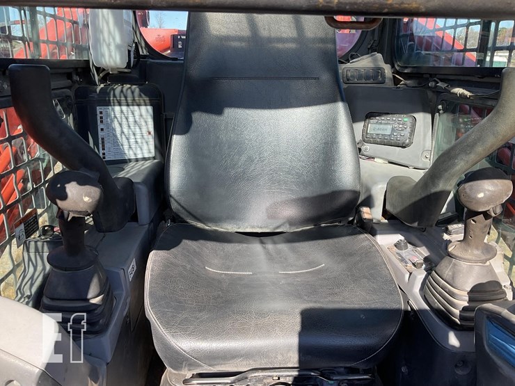 2021-kubota-svl97-2-image-8