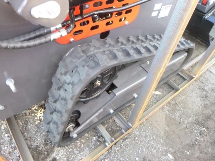 2025-agt-ysrt14-skid-steer-track-loader-image-17