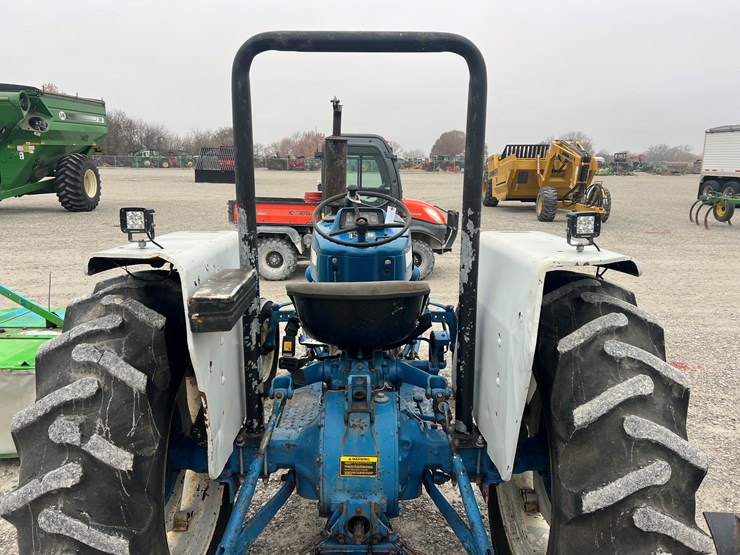 1975-ford-3600-image-8