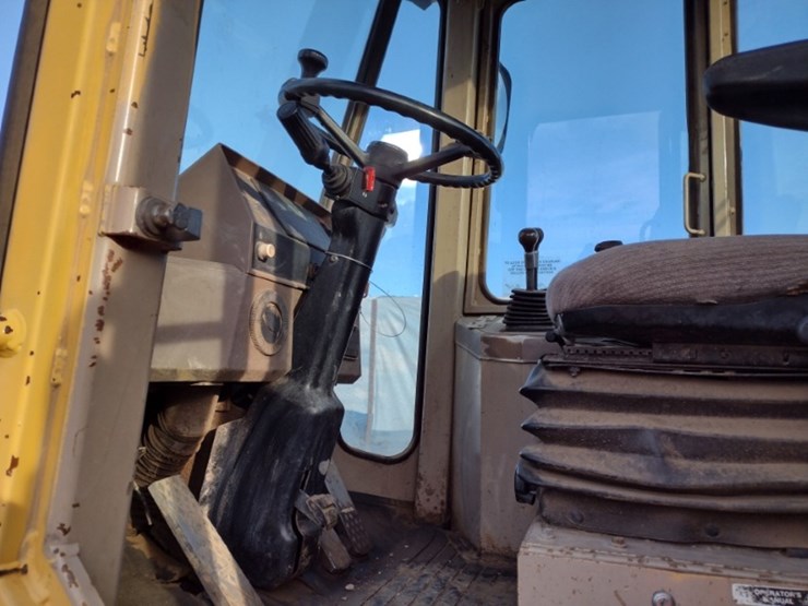 96-deere-644g-image-11