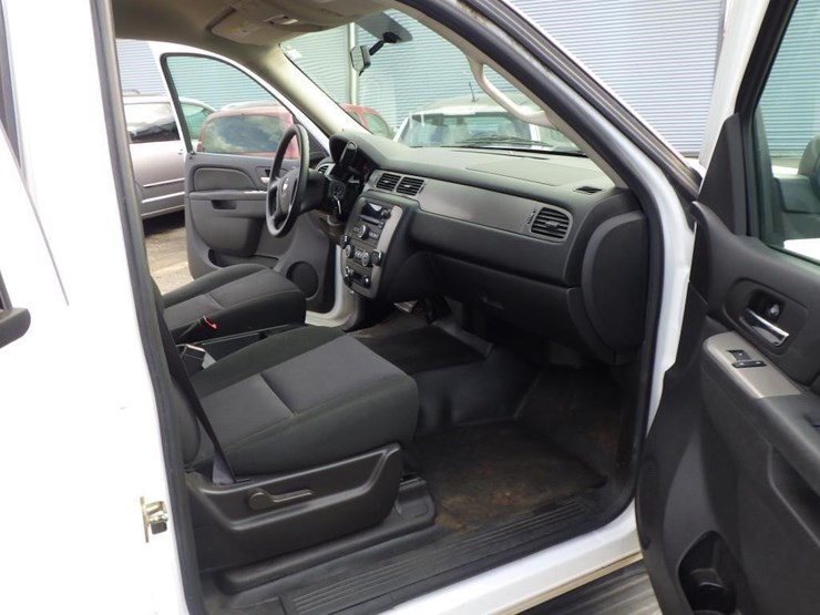 2014-chevrolet-tahoe-image-6