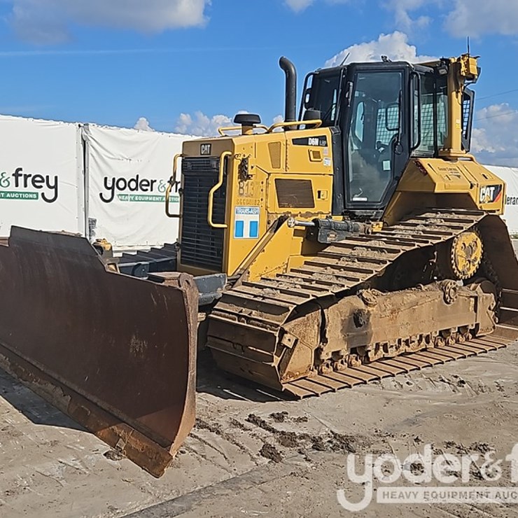 2017 CATERPILLAR D6N