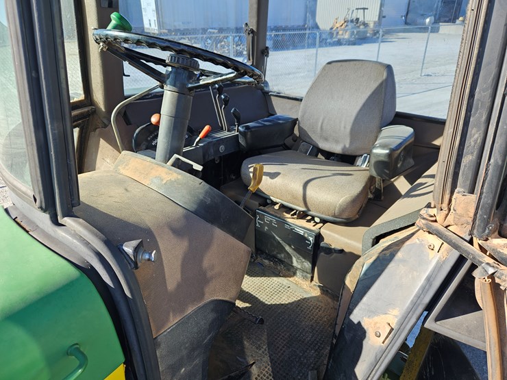 john-deere-4450-image-16